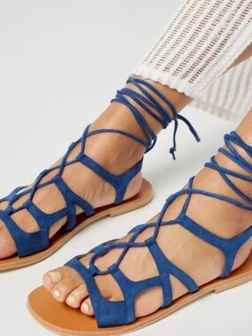 Urban Outfitters Hazel Gladiator Sandals in Navy Faux Suede. Size 9. Brand new!